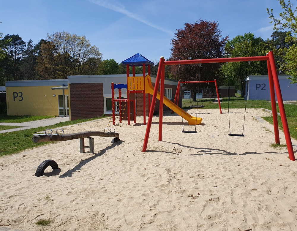 Neuer Spielturm